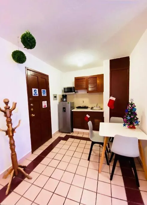 Nice Apartment And Private Beach! Cancun Mexico