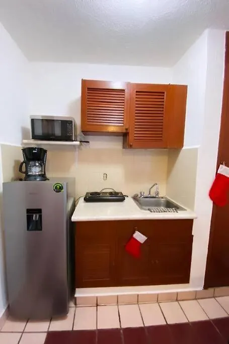 Nice Apartment And Private Beach! Cancun Mexico