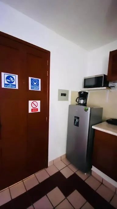 Nice Apartment And Private Beach! Cancun Mexico